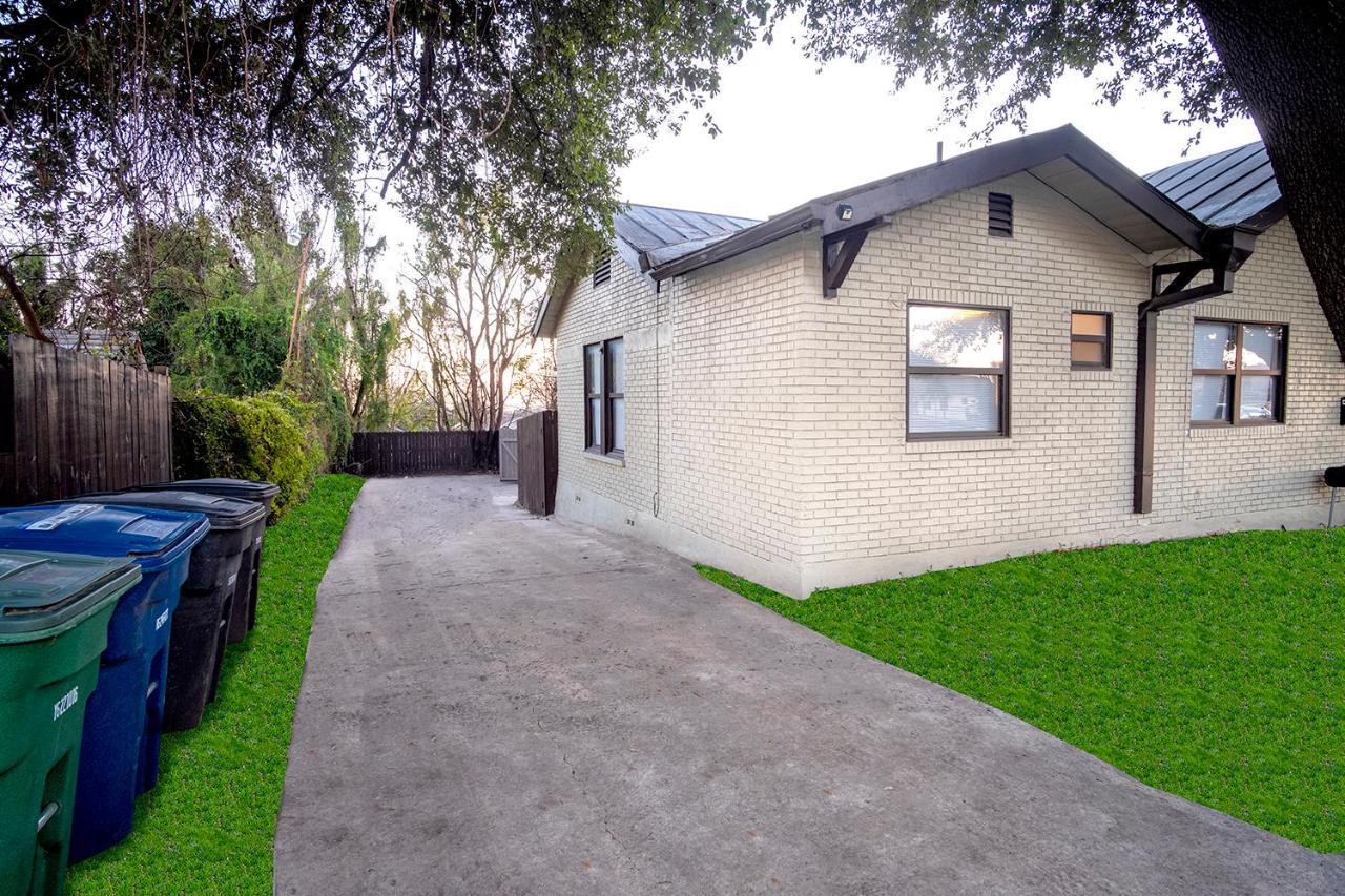 Cozy Downtown Guest House 2Br/1Ba Sleeps 8 San Antonio Bagian luar foto